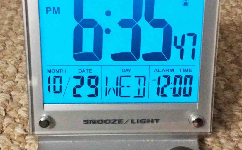 Picture of the Sharper Image Radio Controlled Atomic Clock.
