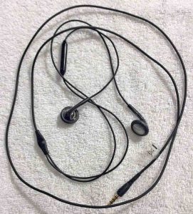 Picture of the Supreme Sound Skullcandy Fix Earphones, Removed from Packaging.