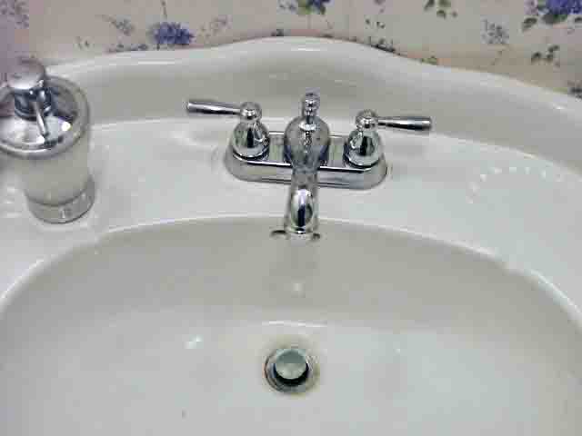 AquaSource Bathroom Sink Faucet 0327296 Review