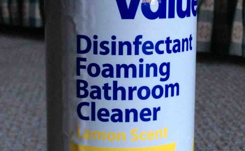 Picture of a 22 ounce can of Great Value Disinfectant Foaming Bathroom Cleaner, lemon scent, front view.