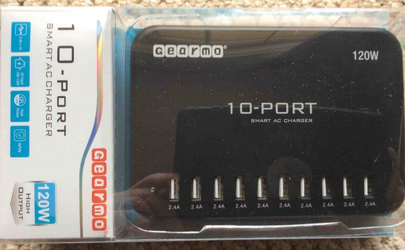 Gearmo® 10 Port Smart AC Charger, Model ICS-10P-HO, package front view.