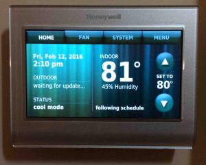 Picture of the Honeywell RTH9580WF home thermostat, front view after initial setup.