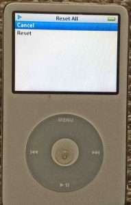 Picture of the iPod displaying the Reset All settings confirmation screen.
