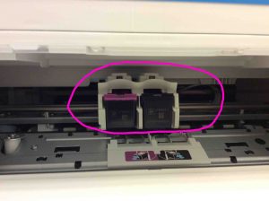 Picture of the HP DeskJet 3632 printer, front view, showing the ink cartridges installed.
