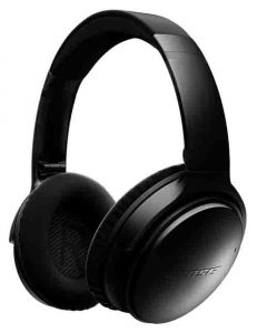 Stock picture of the Bose QuietComfort QC35 active noise cancelling wireless headphones in black.