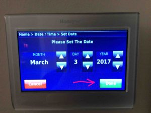 Picture of the -Set Date- screen, showing again the -Done- button.