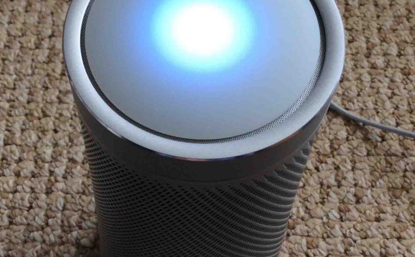Picture of the Microsoft Invoke Cortana speaker light pattern, as displayed when the speaker is talking.