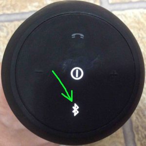 Picture of the Bluetooth button glowing.