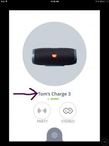 Screenshot of the JBL Connect Plus app on iOS. Showing its JBL Charge 3 Bluetooth speaker -Home- screen. The speaker has been renamed to -Toms Charge 3-.
