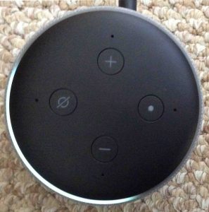 Picture of the Amazon Alexa Echo Dot 3rd generation speaker light ring, showing set at one quarter volume.