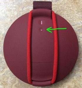 Picture of the UE speaker rear view, showing the -Bluetooth- button highlighted. 