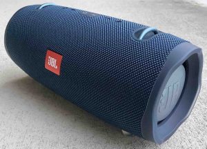Front right view of the JBL Xtreme 2 Bluetooth speaker.