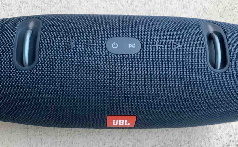 Top view of the JBL Xtreme 2 power bank speaker.