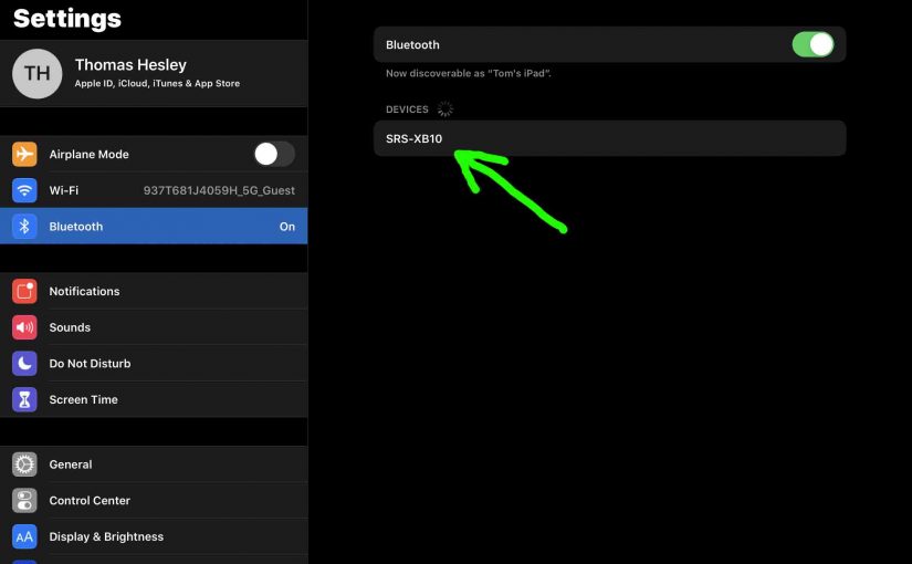 iPadOS Bluetooth Settings screenshot, showing the Sony XRS XB10 speaker as discovered.
