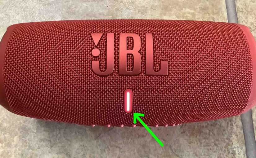 The battery level meter gauge showing a full charge on the JBL Charge 5 Speaker.