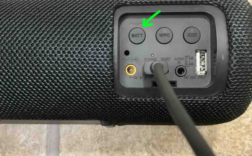 Picture of the battery percent full announcement (BATT) button on the Sony SRS XB41 speaker.