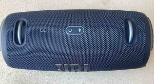 Picture of the top of the JBL Xtreme 3 speaker, showing the buttons panel. 