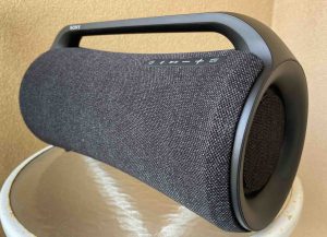 Picture of the front right of the Sony XG500 Boombox Bluetooth speaker