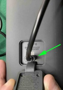 Picture of a power cable correctly inserted.