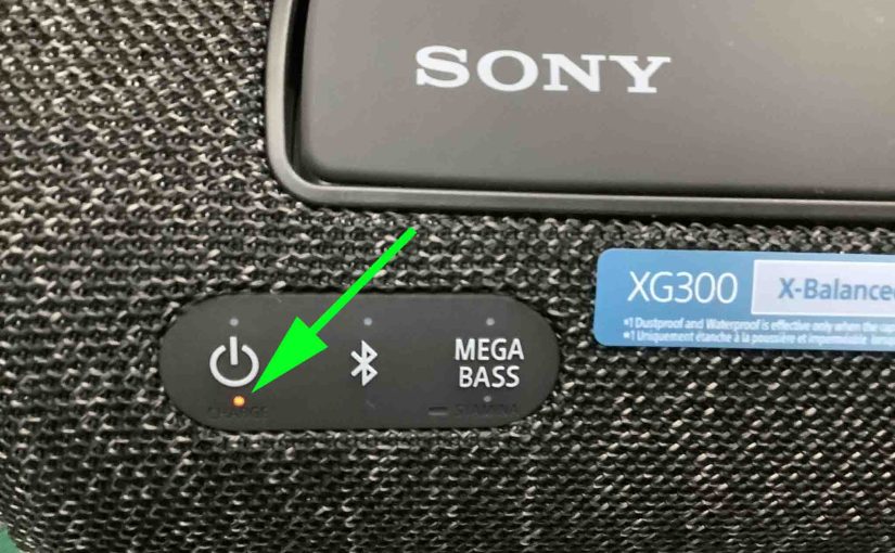 Picture of the orange CHARGE indicator light on the Sony SRS XG300 speaker.