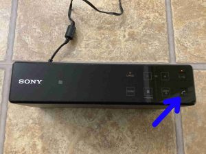 Picture of the Phone button on the top of the Sony X5.